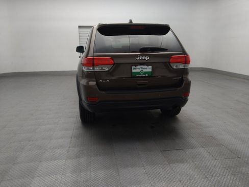 Used 2019 Jeep Grand Cherokee Laredo AWD/4WD image 6