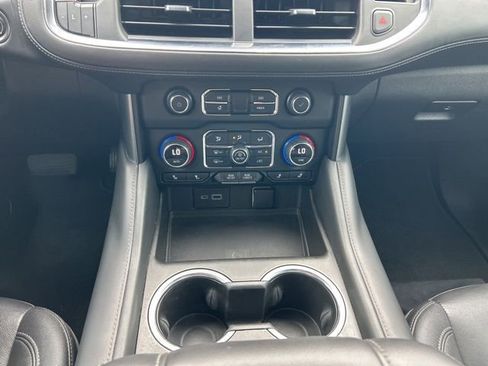 Used 2022 Chevrolet Tahoe LT w/ LT Signature Package AWD/4WD image 20