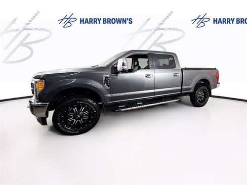 Used 2017 Ford F350 Lariat w/ Chrome Package image 27