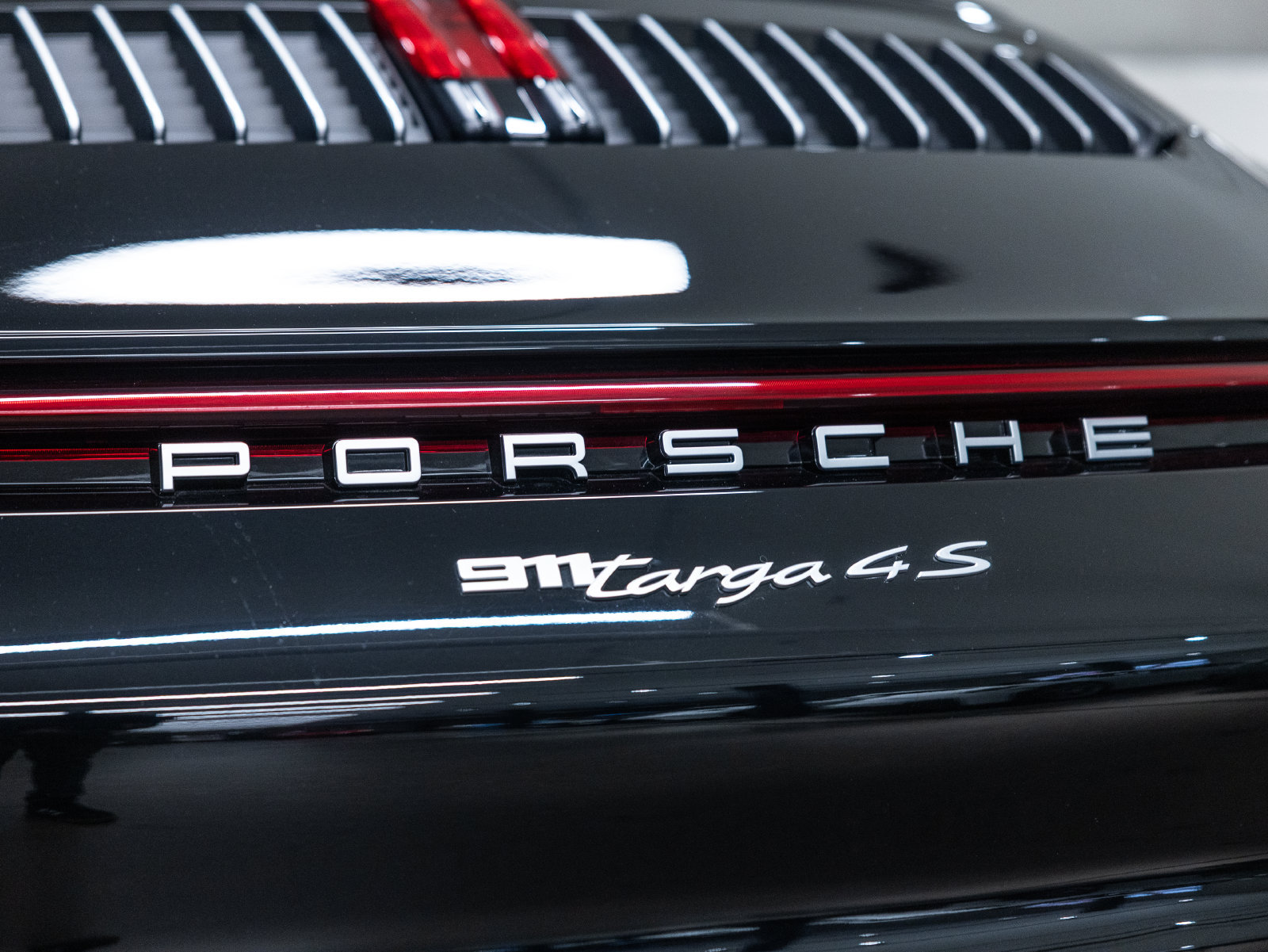 Certified 2024 Porsche 911 Targa 4S AWD/4WD image 23