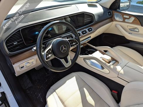 Used 2022 Mercedes-Benz GLS 450 4MATIC image 18