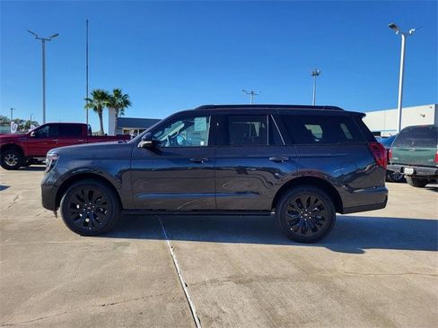 New 2025 Ford Expedition Platinum w/ Stealth Appearance Package image 2