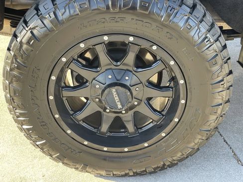 Used 2019 Chevrolet Colorado Z71 AWD/4WD image 7