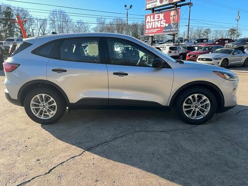 Used 2020 Ford Escape S image 4