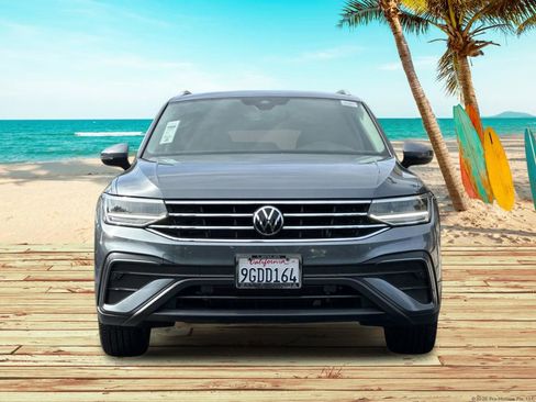 Used 2023 Volkswagen Tiguan SE image 9