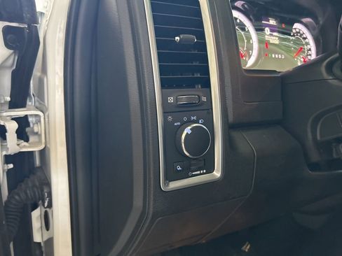 Used 2024 RAM 1500 Classic Warlock image 31