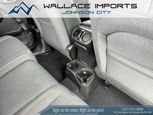 Used 2024 Jeep Gladiator Sport image 39