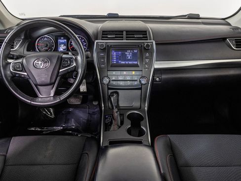 Used 2017 Toyota Camry SE image 20