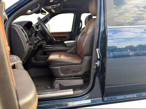 Used 2023 RAM 3500 Limited image 10