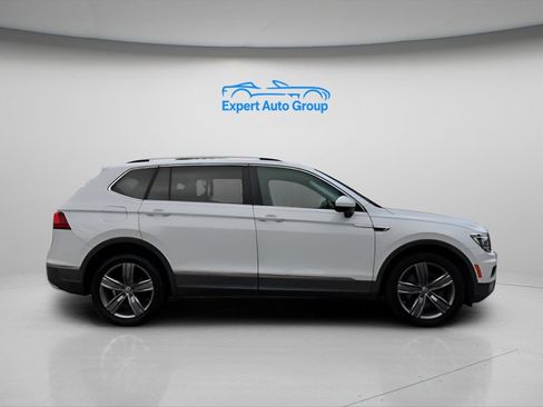 Used 2018 Volkswagen Tiguan SEL Premium image 3