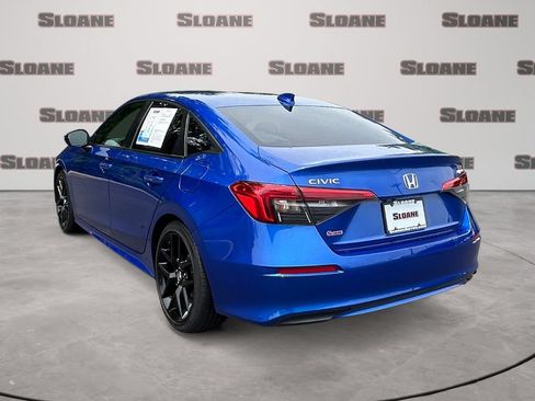 Used 2024 Honda Civic Sport image 3