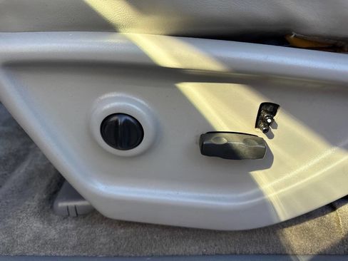 Used 2005 Chevrolet TrailBlazer LT image 18