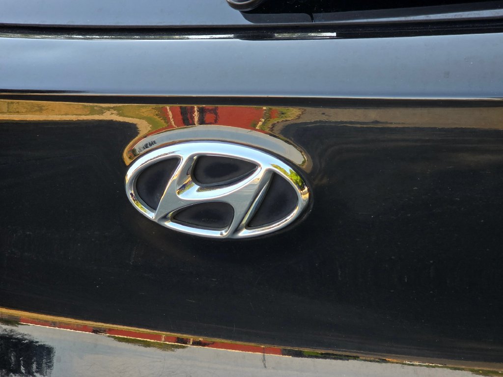 Used 2019 Hyundai Tucson SEL w/ Cargo Package AWD/4WD image 16