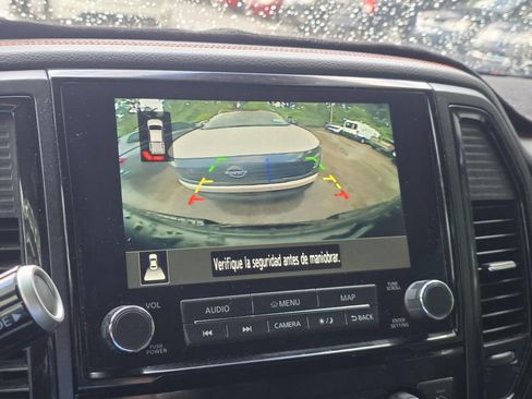 Used 2021 Nissan Titan PRO-4X w/ Pro-4x Convenience Package AWD/4WD image 12