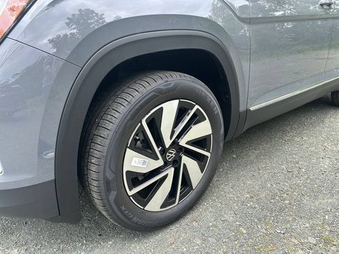 New 2026 Volkswagen Atlas SEL AWD/4WD image 7