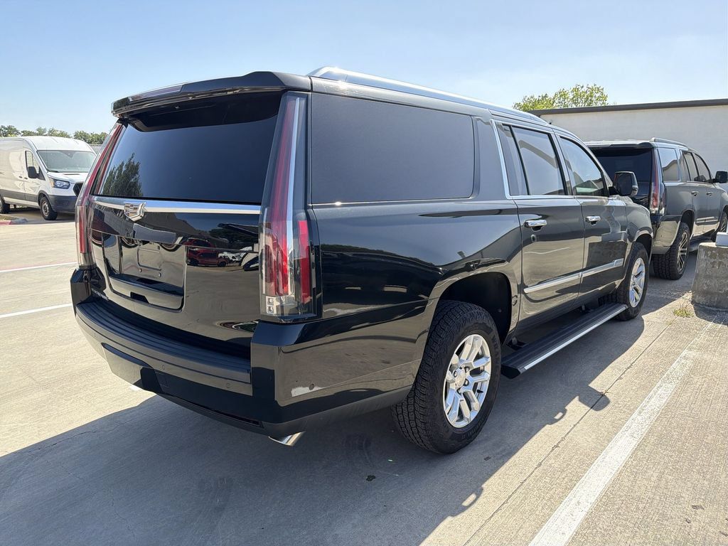 Used 2017 Cadillac Escalade ESV Platinum AWD/4WD image 3