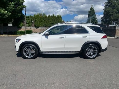Used 2022 Mercedes-Benz GLE 350 4MATIC image 2