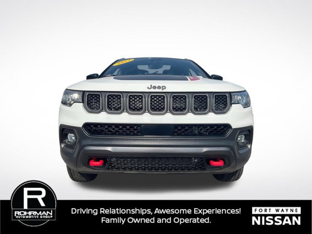 Used 2023 Jeep Compass Trailhawk w/ Sun and Sound Group AWD/4WD image 35