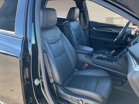 Used 2025 Cadillac XT5 Sportv w/ Technology Package image 7