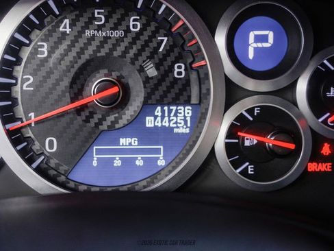 Used 2016 Nissan GT-R Premium AWD/4WD image 38