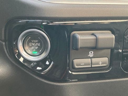 Used 2025 Chevrolet Silverado 1500 LT Trail Boss w/ Convenience Package II image 26