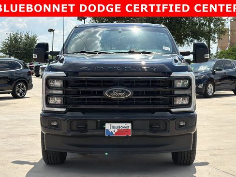 Used 2023 Ford F250 Lariat w/ Lariat Ultimate Package AWD/4WD image 2