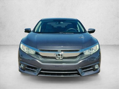 Used 2016 Honda Civic EX-T image 2