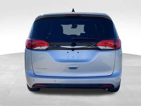 New 2026 Chrysler Voyager LX image 6