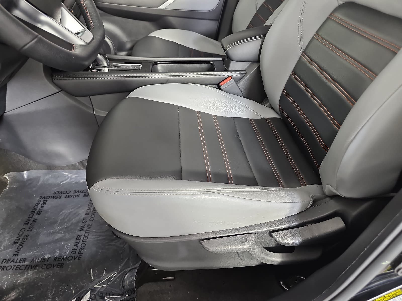 Used 2022 Nissan Kicks SR w/ Premium Package FWD image 27