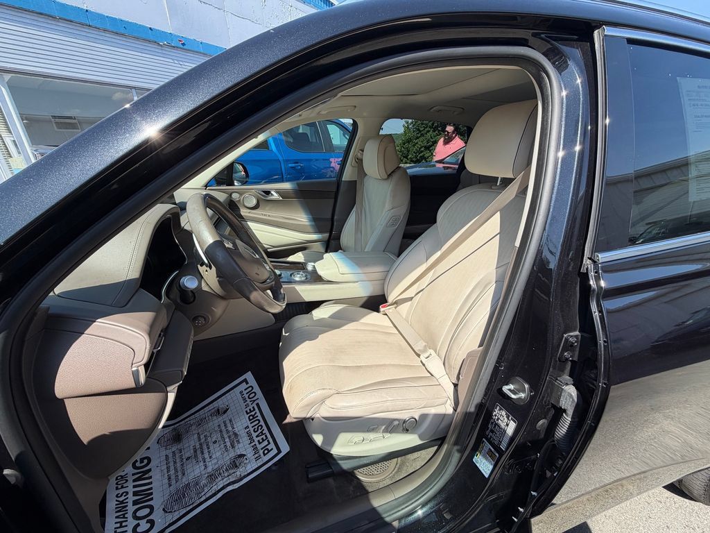 Used 2023 Genesis GV80 3.5T Advanced + AWD/4WD image 9