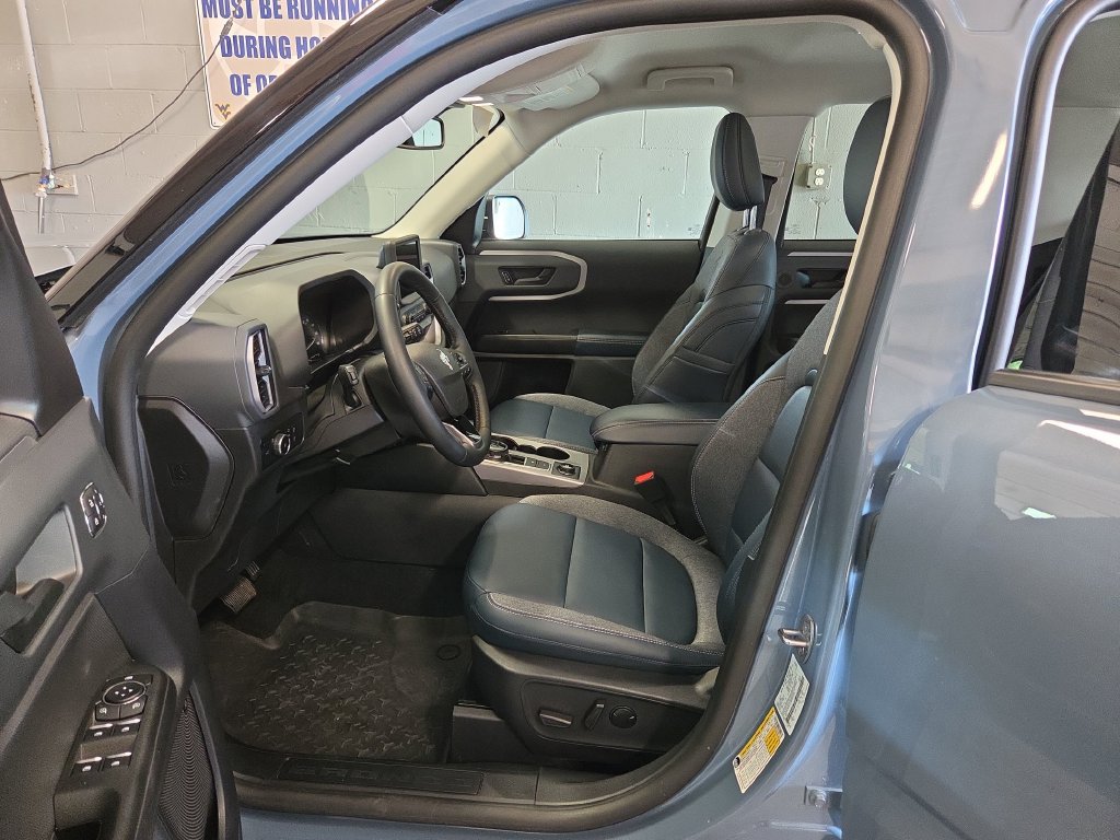 Used 2024 Ford Bronco Sport Outer Banks w/ Tech Package AWD/4WD image 15