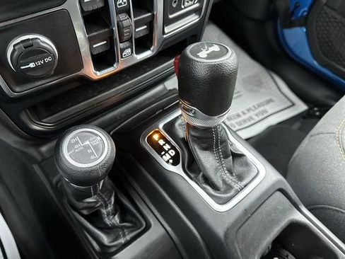 Used 2024 Jeep Wrangler Unlimited Sahara w/ Technology Group image 16