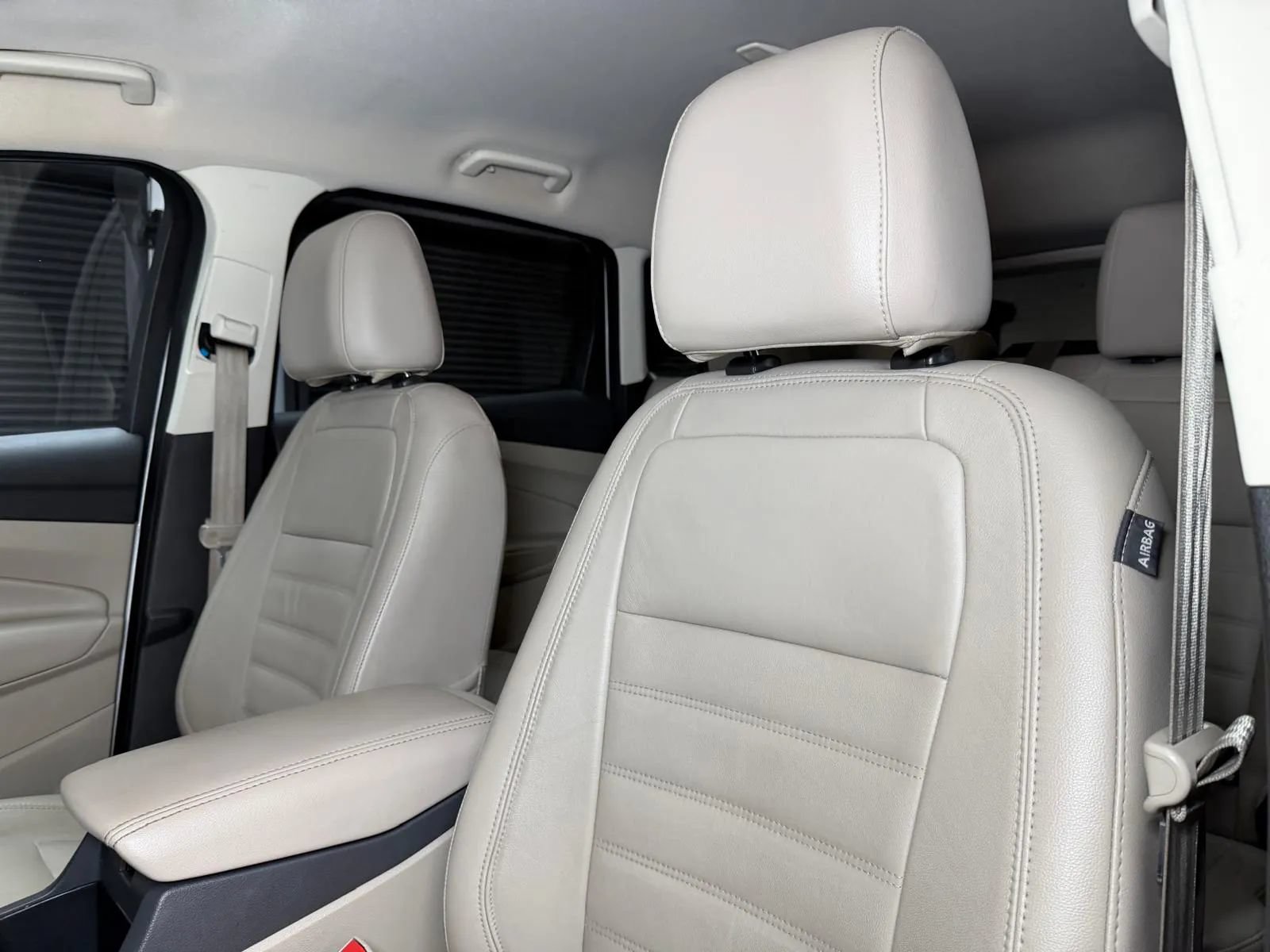Used 2017 Ford Escape Titanium FWD image 28