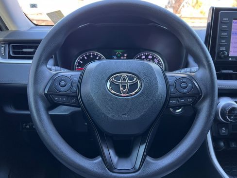Used 2020 Toyota RAV4 XLE image 24