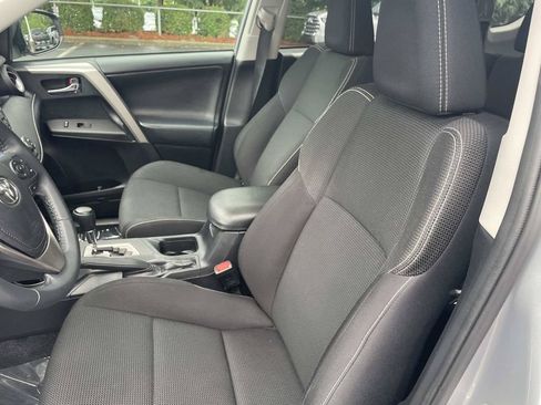 Used 2018 Toyota RAV4 XLE w/ Plus Extra Value Package AWD/4WD image 21