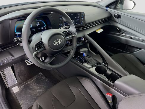 Used 2026 Hyundai Elantra SEL Sport Premium FWD image 19