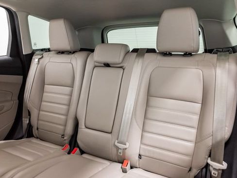 Used 2017 Ford Escape Titanium FWD image 26