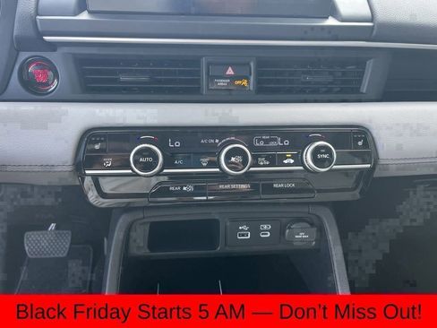 New 2025 Honda Pilot Touring image 32