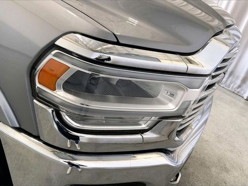 Used 2022 RAM 3500 Laramie image 12