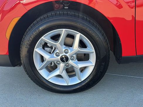 Used 2025 Kia Soul LX w/ LX Technology Package image 6