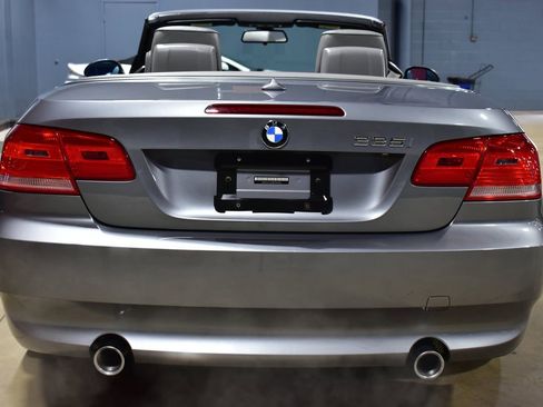 Used 2008 BMW 335i Convertible w/ Cold Weather Pkg image 11