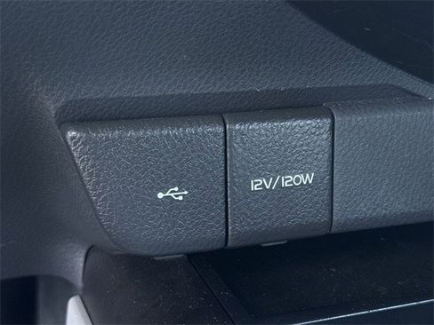 Used 2024 Toyota Camry SE image 21