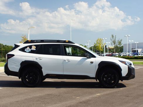 Used 2025 Subaru Outback Wilderness image 24