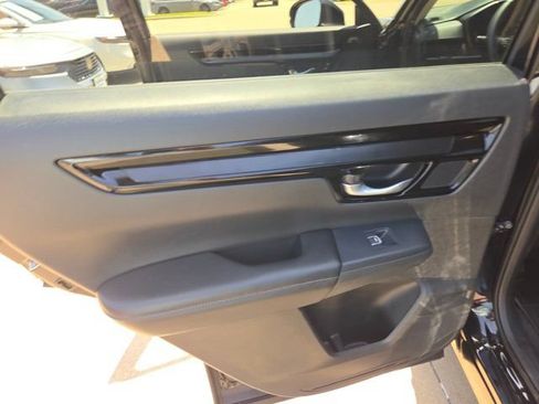 Used 2025 Honda CR-V EX-L image 12