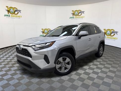 Used 2024 Toyota RAV4 XLE image 4