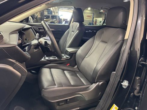Used 2023 Buick Envision Essence AWD/4WD image 16