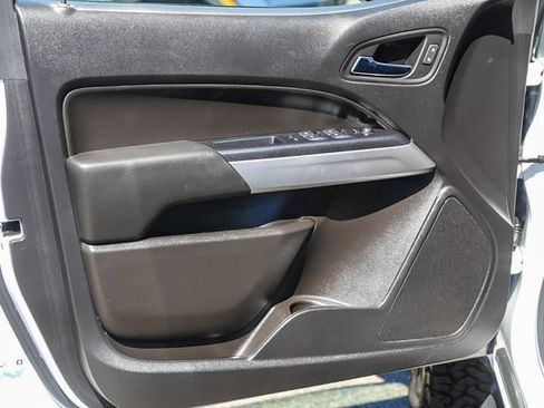 Used 2020 Chevrolet Colorado ZR2 AWD/4WD image 23