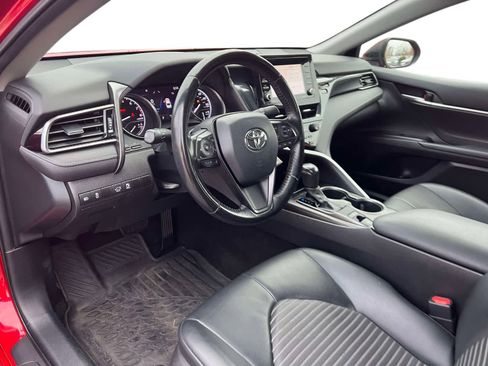 Used 2021 Toyota Camry SE image 14