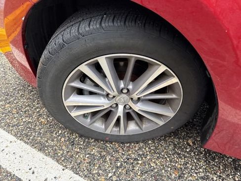 Used 2014 Toyota Corolla LE Premium FWD image 9