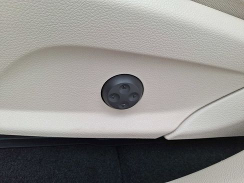 Certified 2022 Mercedes-Benz GLC 300 4MATIC image 11